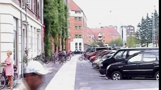 Hot porno ingen registrering  Læg kniven danskepornofilm og voldtag kvinden