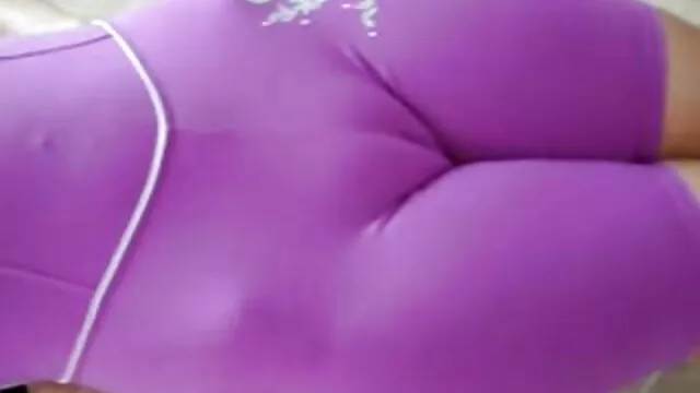 Hot porno ingen registrering  Lokket af sin ven med fingeren på weebcam indisk porno