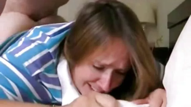 Hot porno ingen registrering  Faderen giver bedste gratis porno tungen til sin søn