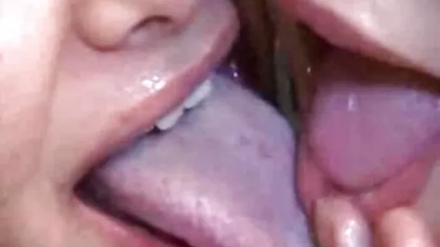 Hot porno ingen registrering  Min far voldtog sin datter og så min bror porno film vagina