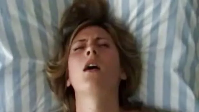 Hot porno ingen registrering  Han købte den fri dansk porno unge mand og begyndte at sutte pik i bilen