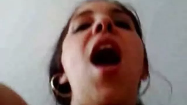 Hot porno ingen registrering  Busty gratis husmor porno babe spiser stor pik i gymnastiksalen
